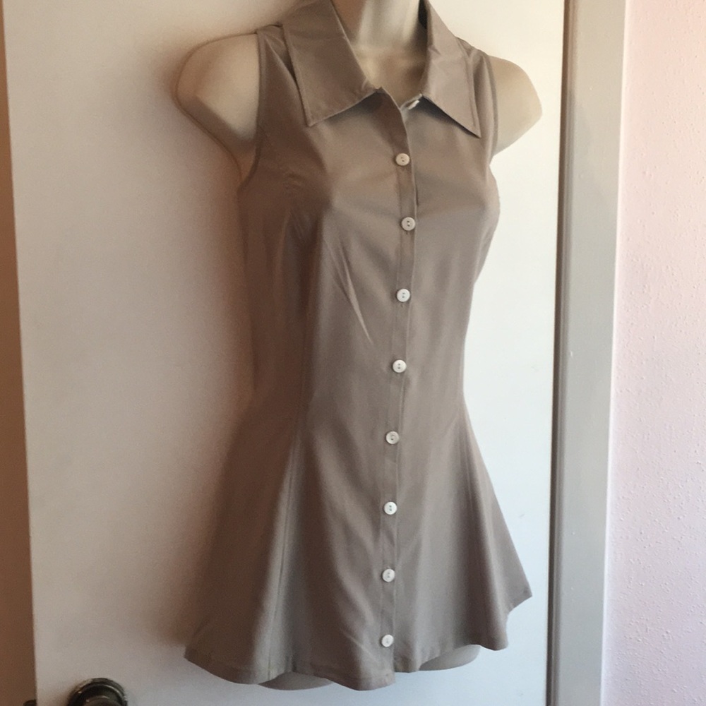 Gray/taupe short sleeve top size 8
